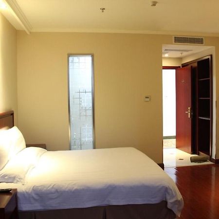 Greentree Inn Jiangsu Changzhou Liyang East Nanhuan Road High Speed Rail Station Business Hotel Ngoại thất bức ảnh